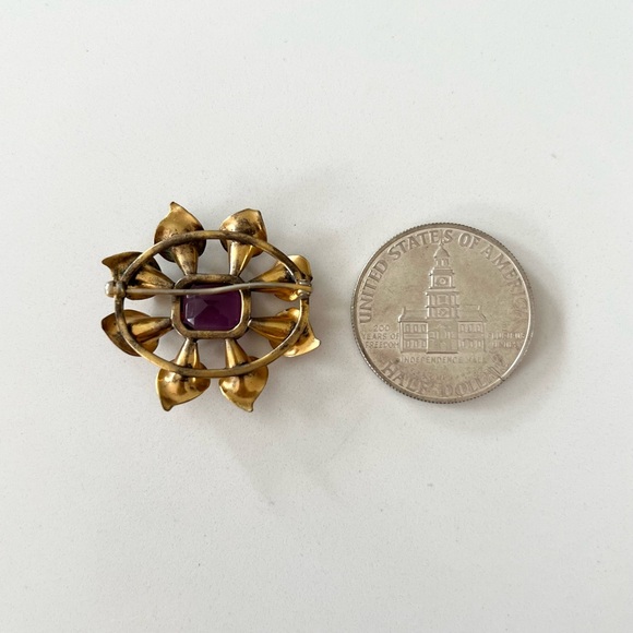 Vintage Glass Crystal Brooch - Picture 5 of 9